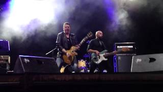 Revolver - Ese viejo Rock'n'Roll