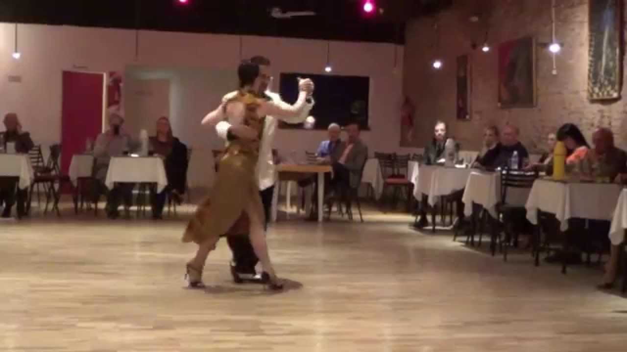 El Puchu & Malena Martos Tango "Indio Manso" Di Sarli Domingo (07-06-15)