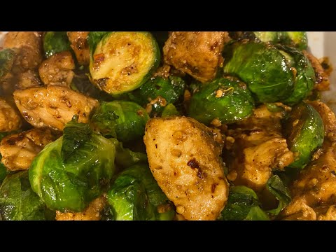 CHICKEN AND BRUSSEL SPROUTS- easy keto option