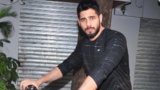 Sidharth Malhotra Has Put On 8 Kgs And Is Going To Undress?