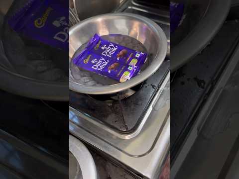 How to melt chocolate 🍫 | Best way to melt dairy milk chocolate #shorts #ytshorts #youtubeshorts