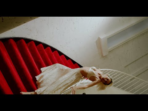 Charlotte Lawrence - Slow Motion (Official Music Video)