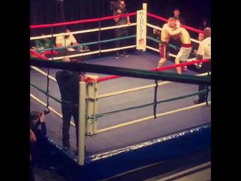Fan Footage John Hick knockout of Martin Thorne Bkb 9 o2 London bare knuckle knockout