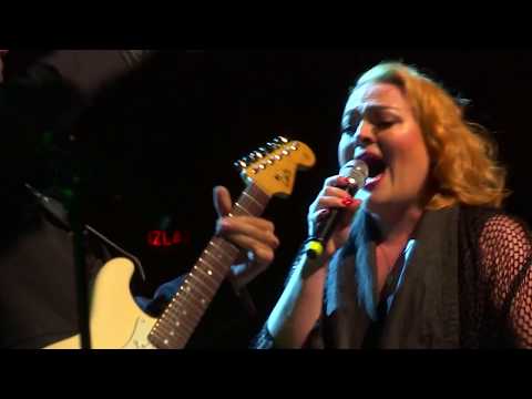 The Beatles Revival Orchestra feat. Daria Hodnik & Ivan Pešut – While My Guitar Gently Weeps