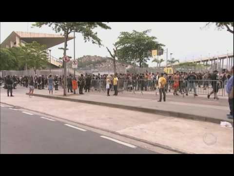 Justiça do RJ nega pedido de liberdade para torcedores do Corinthians