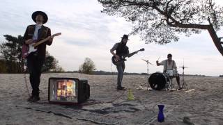 Joe Madman & the Sidewalkers - Sweet River (Official Video)