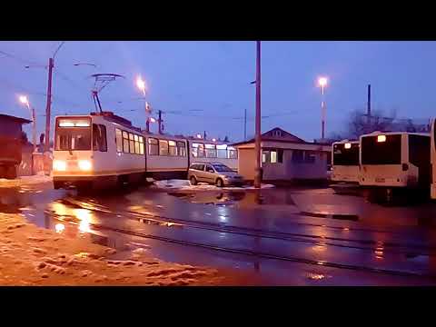 Vagonul V3A-93 #263  pe linia 23 întorcând la Zețarilor