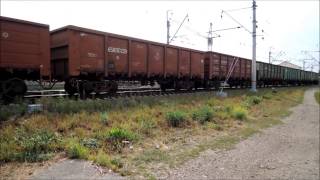 preview picture of video 'A few trains passing Podolsk in Russia'