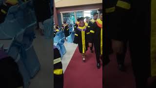 Download lagu AWAS NABRAK MAS..🤣, KEBAYA MERAH MAU WISUDA CEK...😍 #happygraduation #shorts mp3 Download lagu AWAS NABRAK MAS..🤣, KEBAYA MERAH MAU WISUDA CEK...😍 #happygraduation #shorts mp3