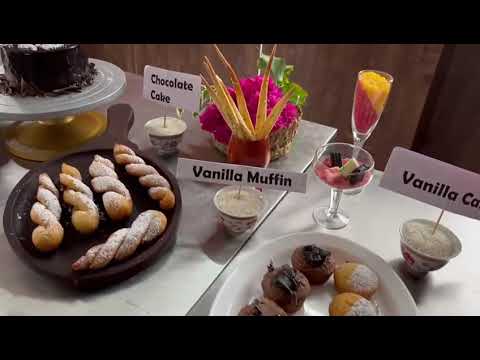 Graduation cakes made by trainees