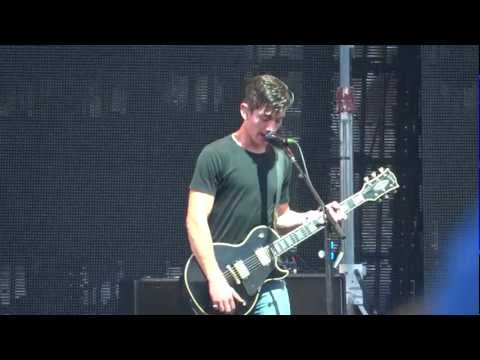 Teddy Picker/Crying Lightning - Arctic Monkeys (At Coachella Valley Music and Arts Festival 2012)