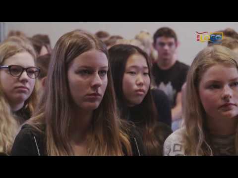 Annette Maas schrijft boek over haar zoektocht naar zichzelf in Winschoten. - RTV GO! Omroep Gemeente Oldambt