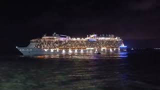 kapal pesiar ovation of the seas royal caribean cruise keluar dari port dan cara kapal putar balik 