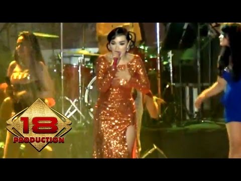 Zaskia Gotik - 1 Jam Saja    (Live Konser Sumedang 27 November 2013)