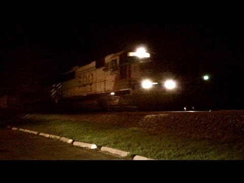 SOO 6026 leads CP 391 at Deerfield, IL