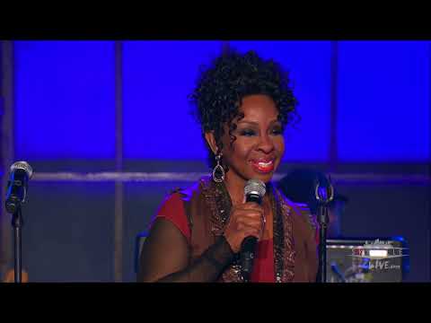 Gladys Knight, Martina McBride and Estelle with "Do Right Woman, Do Right Man" from Skyville Live