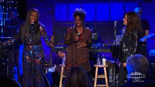 Gladys Knight &quot;Do Right Woman, Do Right Man&quot; on Skyville Live