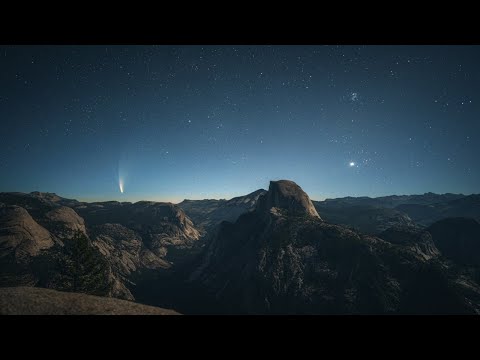 Navar -  Moon at the Window