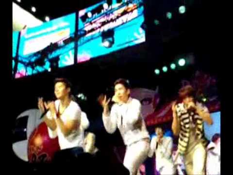 [fancam] 110406 ZE:A -  Mazeltov - Pynk summer fest Thailand