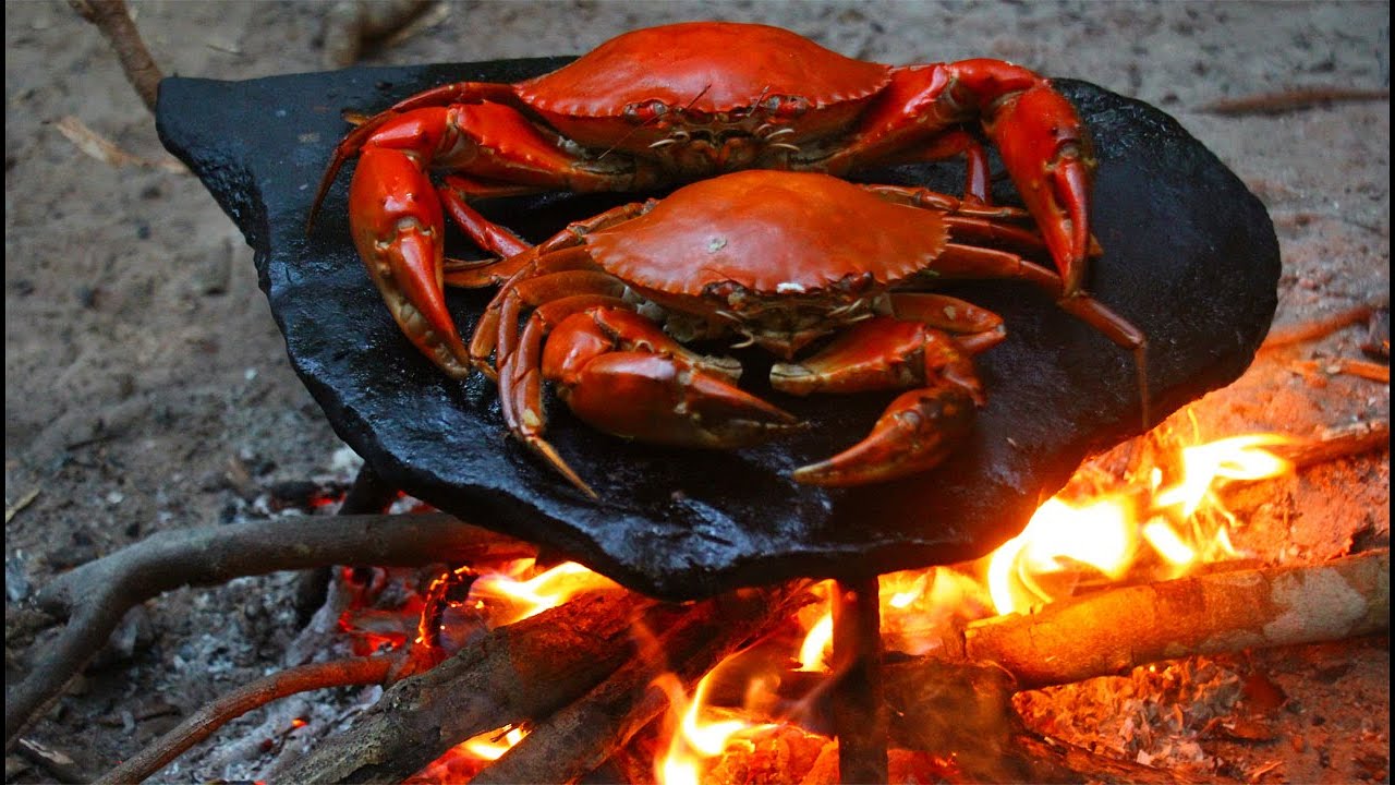 Cooking Land Crabs on Rock - Cook Crab seafood bbq eat with Chili Sauce