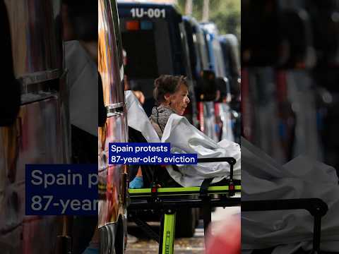 Spain protests 87-year-old's eviction | DW News
