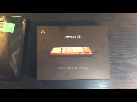 Unboxing and using the AirVape XS Dry Herb Vape
