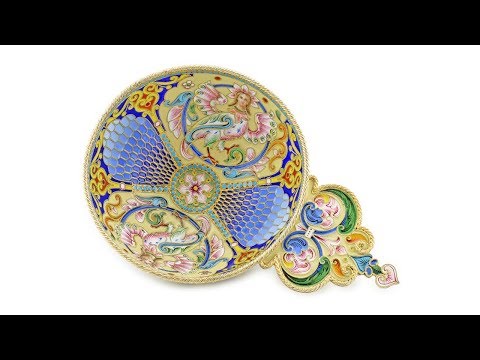 AN IMPRESSIVE ANTIQUE RUSSIAN SHADED AND PICTORIAL CLOISONNÉ ENAMEL CHARKA WITH SIRINS