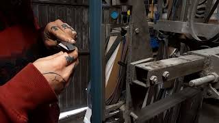 HALLOWEEN give away working on the knife