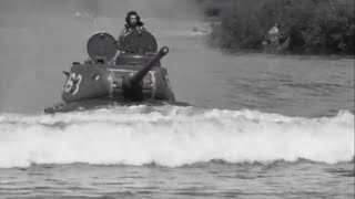 Brodenie tankov cez rieku (1966)