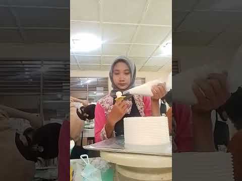 praktek senkul dummy cake polos (3)