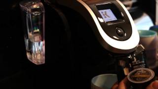 Using the Keurig 2.0 K200 coffee machine