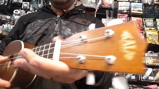 Video thumbnail for Ukulele Kala Ka-p soprano Pineapple by Luca Uke