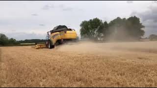 New Holland CX8080