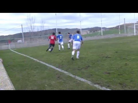 17.01.2016. Fútbol 3ª División Navarra. Mendi 1 - Ardoi 4.   Detalle de Mikel Goñi