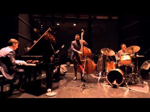 Emmet Cohen Trio: Tin Tin Deo (Live at Dizzy's, Jazz at Lincoln Center)