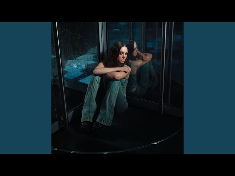 Video thumbnail for Kissing In Swimming Pools