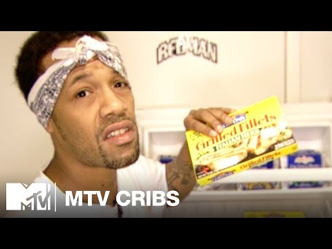 Redman's Staten Island 'De La Casa' (2001) | MTV Cribs