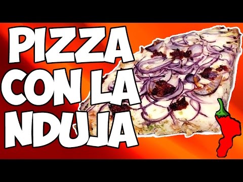 Videoricetta Come Fare Pizza Nduja e Cipolla di Tropea