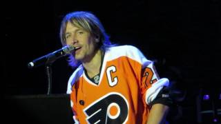 Keith Urban &quot;Medley: Keep On Loving You &amp; Tonight I Wanna Cry&quot; Live @ Susquehanna Bank Center