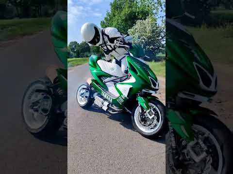 Twin Cylinder Aerox by @LiloScooterPerformance