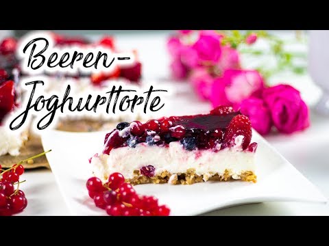 Perfekt zum Muttertag - leckere und leichte Beeren-Joghurttorte