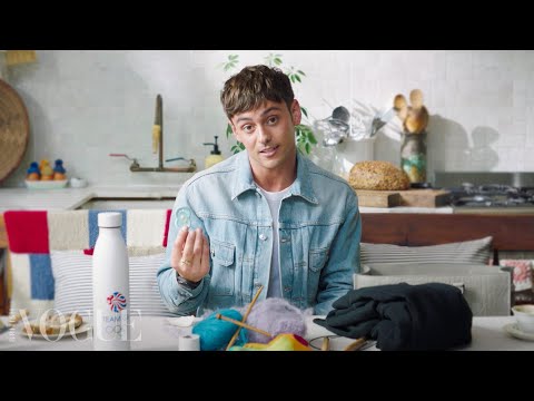 英国人ダイバー、トム・デイリーが愛用するディオールのトートバッグ｜In The Bag (Inside British Diver Tom Daley’s Dior Tote Bag | In The Bag)