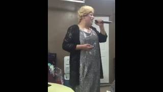 Imitador de paquita la del barrio