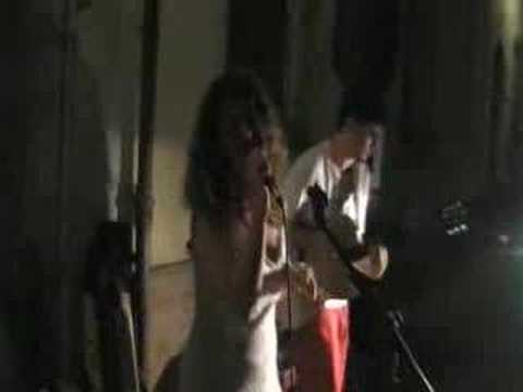 Arianna Caputo canta alla Notte Rosa a Cervia 2008