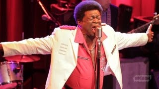 Charles Bradley — &#39;Crying in the Chapel&#39; (Live)