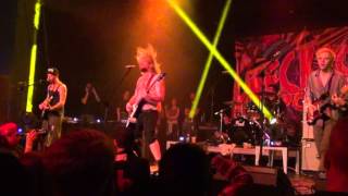 Wavves - Bug (live - Emo&#39;s East - SXSW &#39;13)