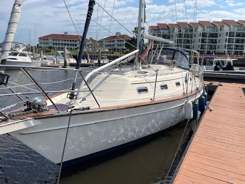 2005 37' Island Packet 370