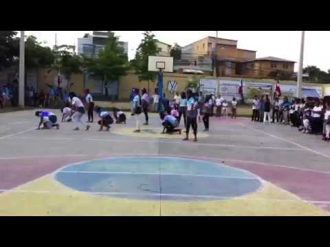 Cuanto estrallone sedan esa mujeres