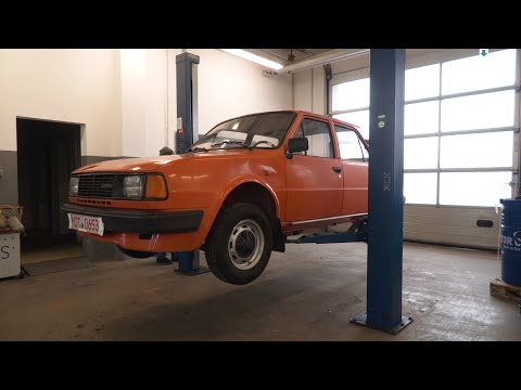 Skoda 105: Das erste Mal auf der Hebebühne