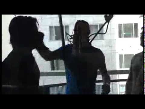 Dj Spyne picchia Mazzoli...e la faida continua!!